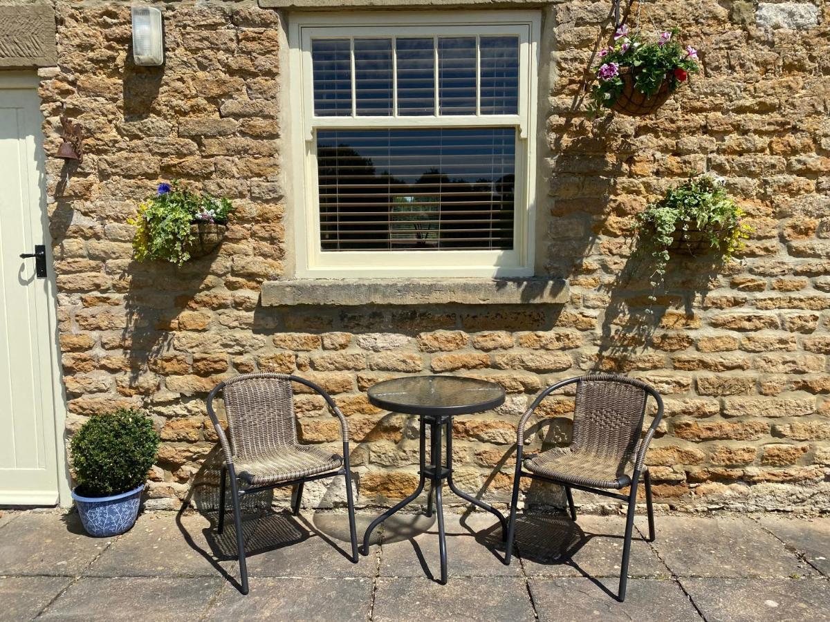 Old Orchard Cottage, Wykeham Scarborough Extérieur photo